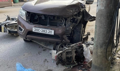 Clip TNGT: Nissan Navara BKS 20C 28220 lạc tay lái đâm hàng loạt xe máy